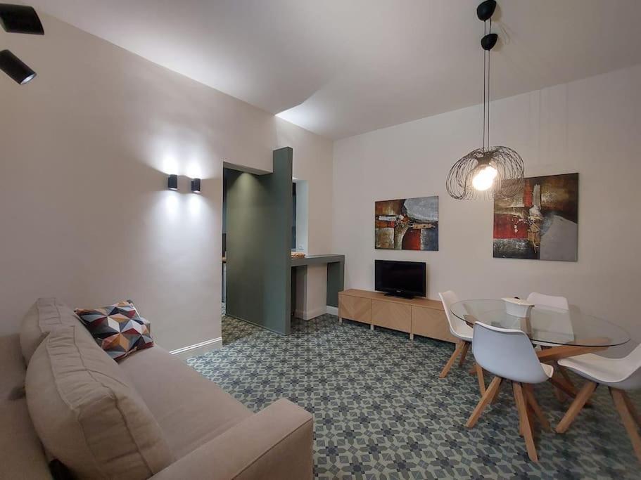 Green - City Centre Apartment Genoa